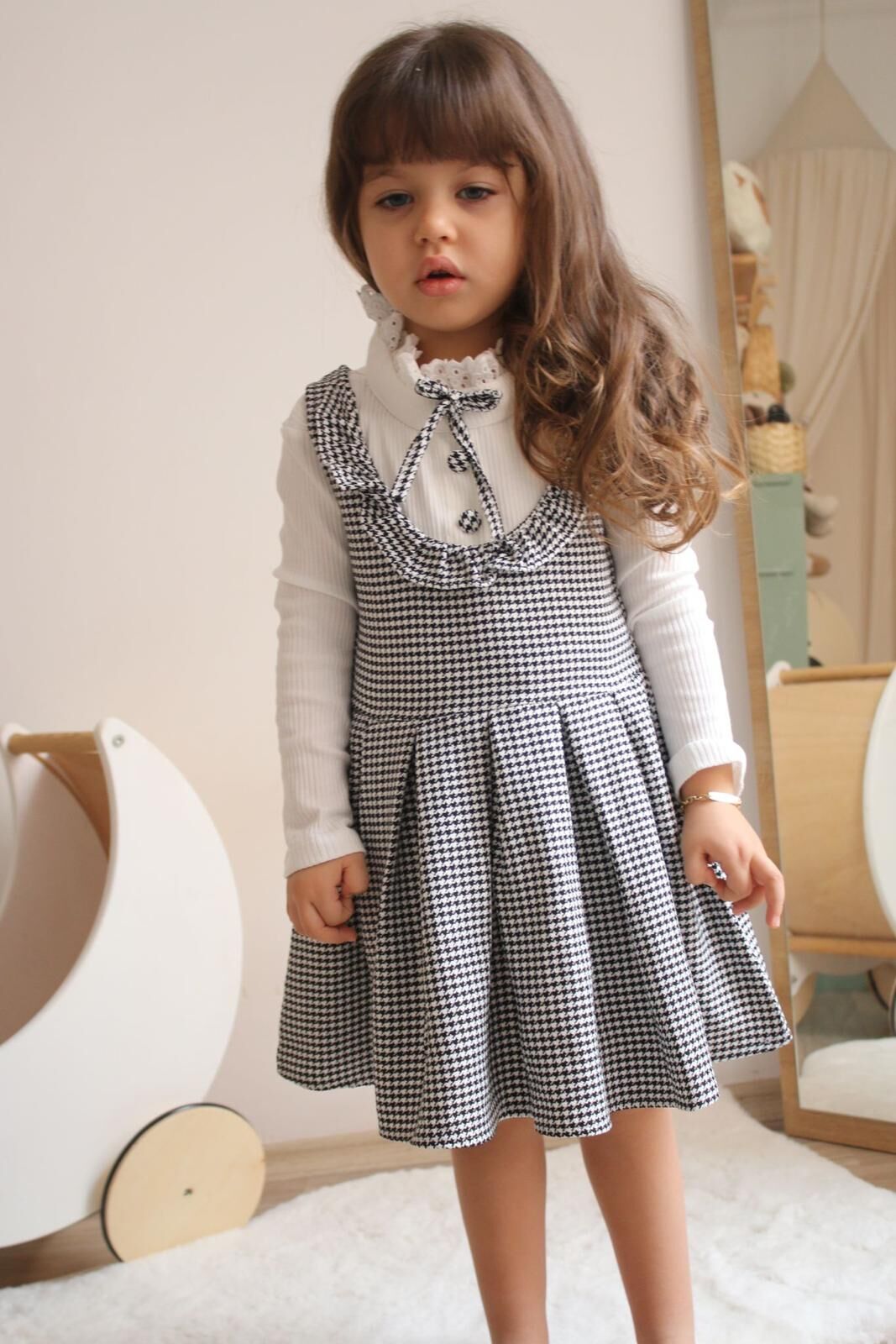 SİYAH BEYAZ DESENLİ KIZ ÇOCUK ELBİSE