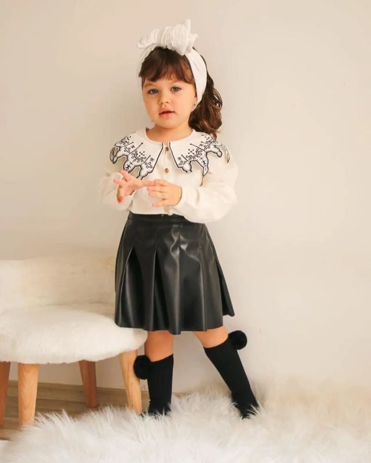 KIZ ÇOCUK DERİ ETEKLİ ŞIK TAKIM