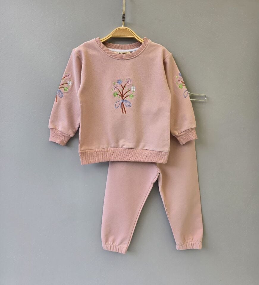 KIZ ÇOCUK ÇİÇEK NAKIŞLI EŞOFMAN TAKIM 4 Yaş - Pembe