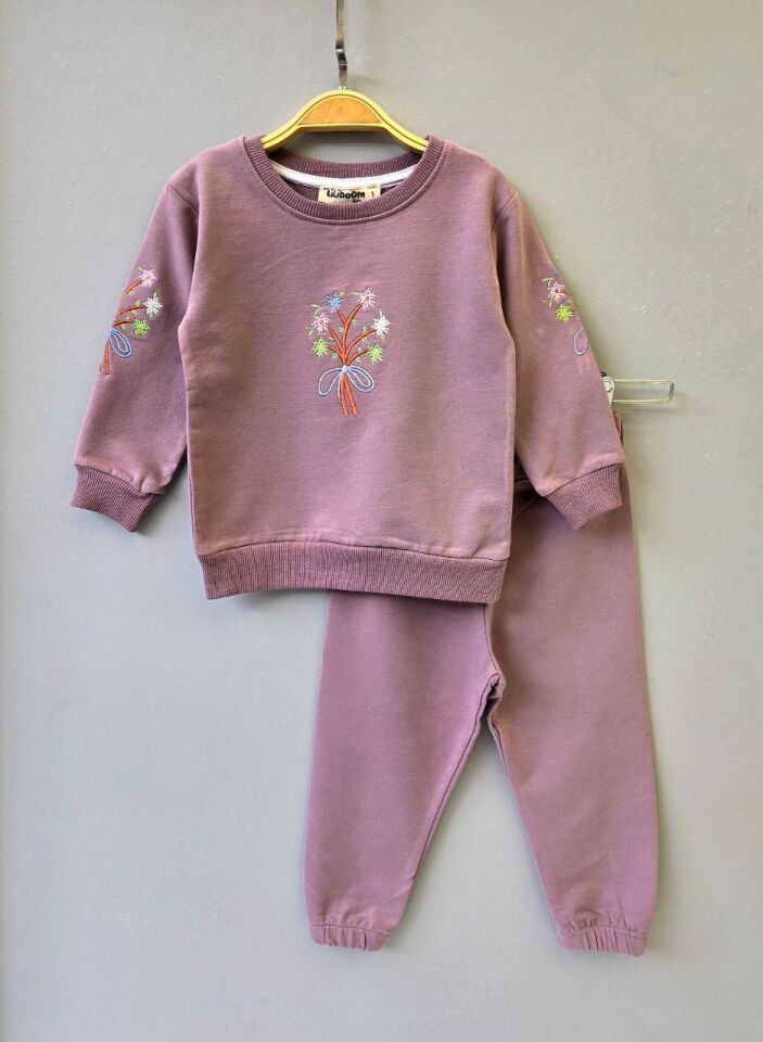 KIZ ÇOCUK ÇİÇEK NAKIŞLI EŞOFMAN TAKIM